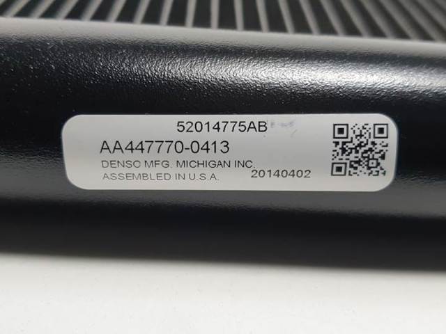 52014775AB Condensador de aire acondicionado  disponible Málaga