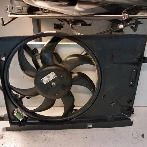 52017371 FIAT Difusor del radiador de refrigeración con motor y hélice  disponible Ourense
