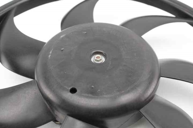 52017371 FIAT Difusor del radiador de refrigeración con motor y hélice  comprar en Oviedo