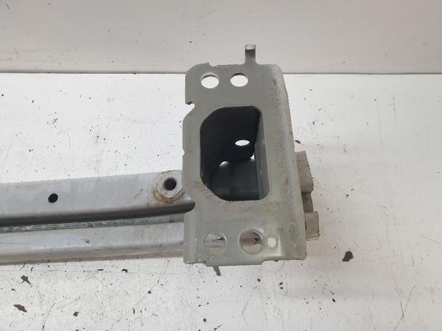 Refuerzo parachoque delantero Toyota Auris E15