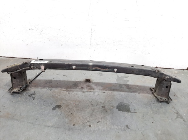 Refuerzo parachoque delantero Toyota Auris E15