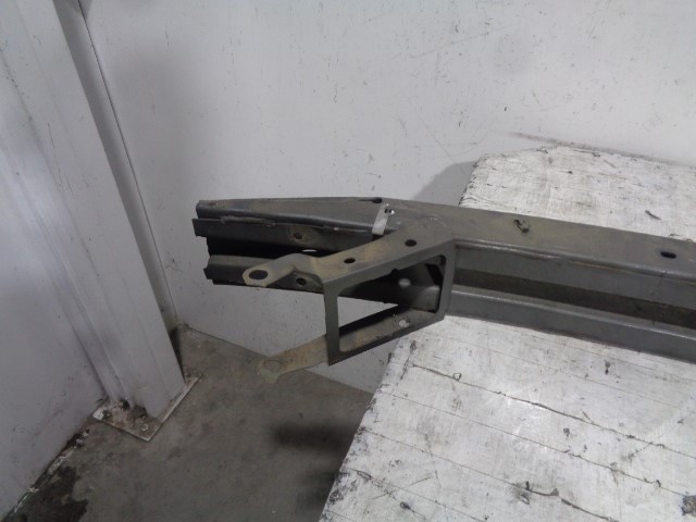 Refuerzo parachoque delantero Toyota Corolla E12