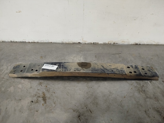 Refuerzo parachoque trasero Toyota Auris  (E15)