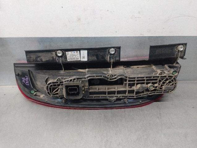 FIAT 52044715 Piloto trasero derecho  disponible Valladolid