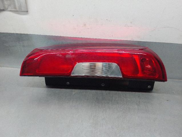 52044715 Piloto trasero derecho  disponible Utrera