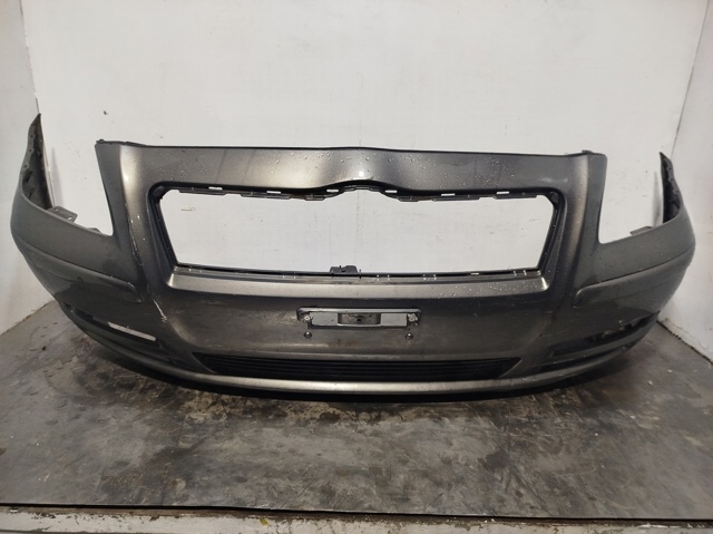Parachoques para Toyota Avensis  (T25)