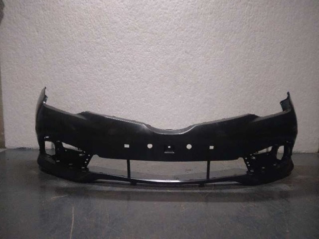 Defensa delantera 521190Z962 TOYOTA