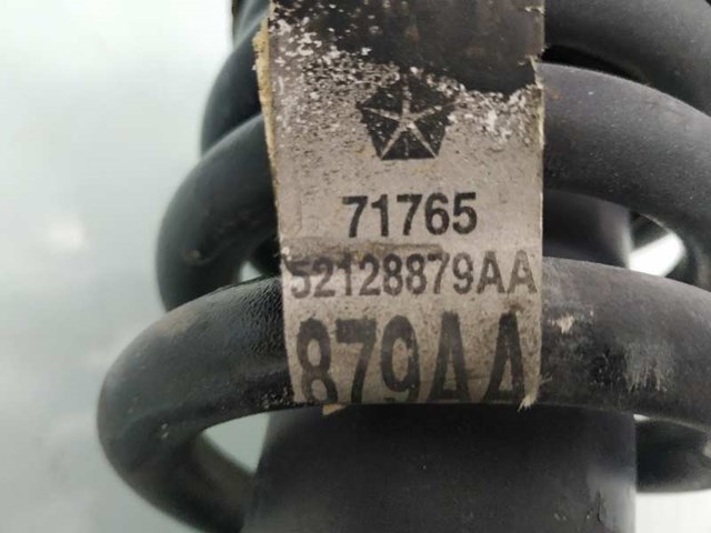 Muelle delantero derecho 52128879AA CHRYSLER