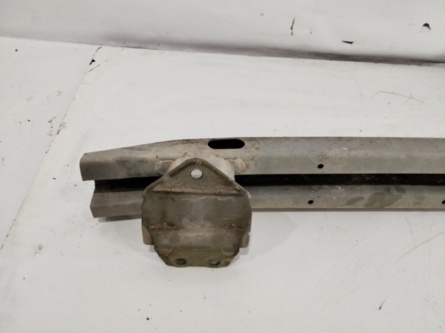 Refuerzo parachoque delantero Toyota Corolla R10