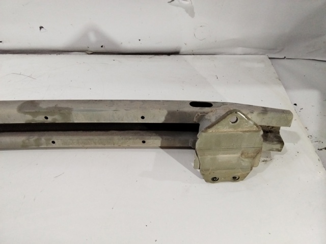 Refuerzo parachoque delantero Toyota Corolla R10