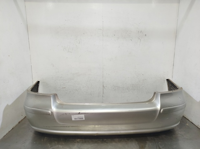 TOYOTA 5215905901 Parachoques trasero  en stock Terrassa