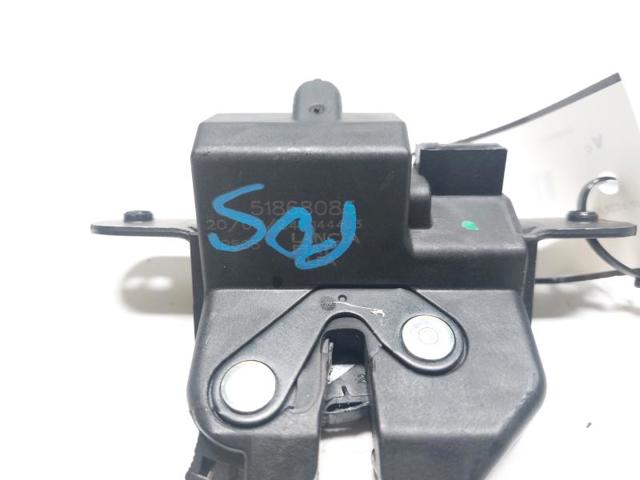 52161766 Cerradura de tapa de maletero  disponible Málaga
