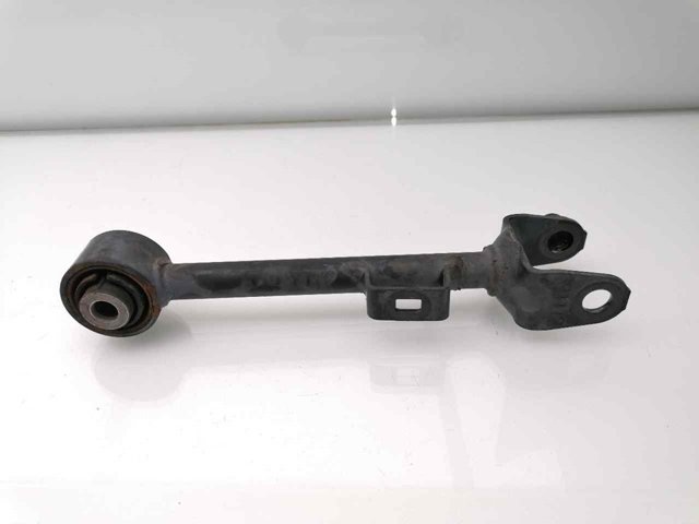 52390SWAA00 Brazo superior de suspensión trasera izquierdo/derecho  en stock Granada