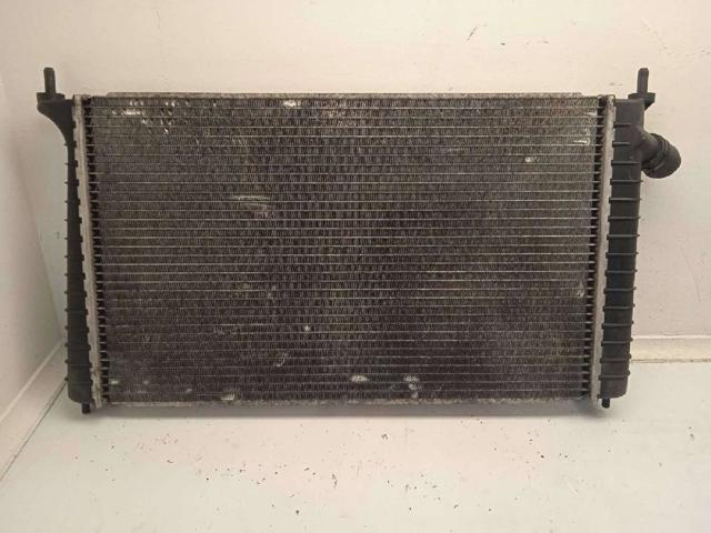 Radiador de agua 52466797 GM