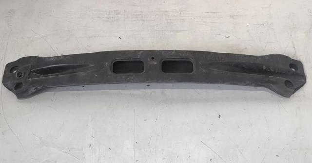 Refuerzo paragolpes delantero Mitsubishi Colt VI desde 81,31 €