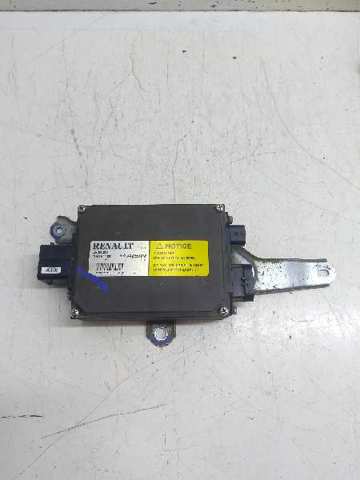 527002330R Renault (RVI)