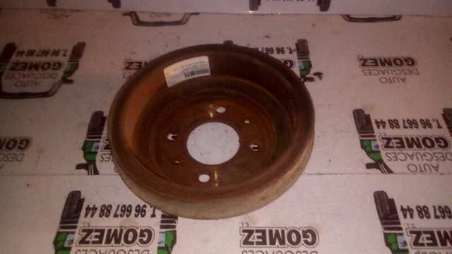 Tambor de freno trasero 5271002000 HYUNDAI