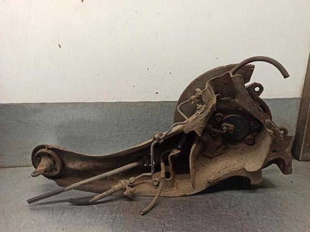 Buje delantero del brazo longitudinal trasero 5272714AA CHRYSLER