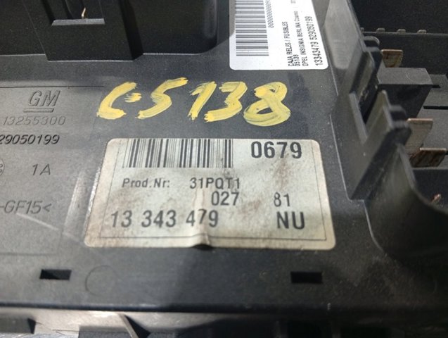 OPEL 529050199 Caja de fusibles  comprar en Albacete