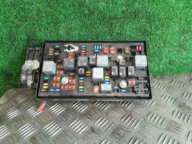 OPEL 529050199 Caja de fusibles  en stock Salamanca