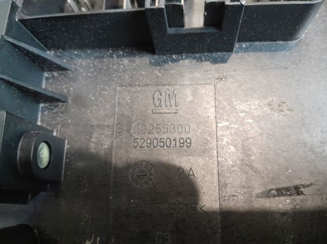 529050199 OPEL Caja de fusibles  comprar en Jaén