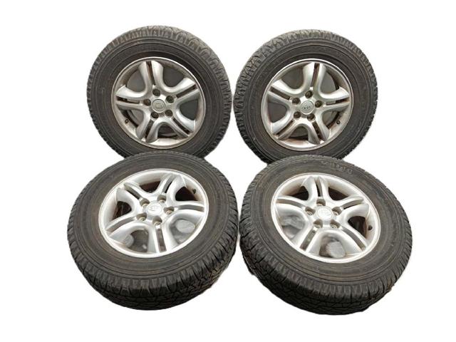 529101F200 HYUNDAI Llantas  en stock Huelva