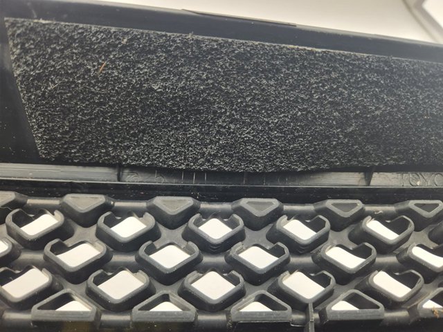 TOYOTA 5310142140 Parrilla  en stock Valencia