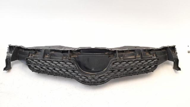 Comprar Parrilla del radiador Toyota Auris  E15 a bajo precio