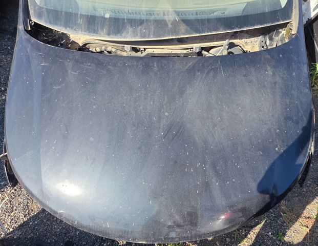 Capó para Toyota Avensis T27