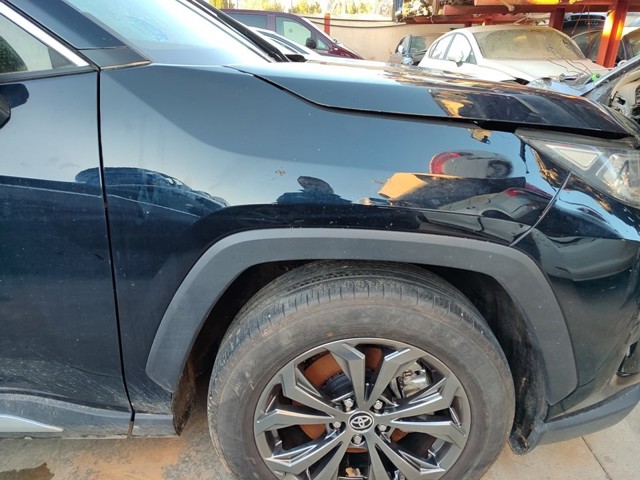 Aleta delantera 5381142330 TOYOTA