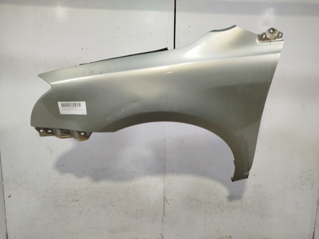 Comprar Aleta delantera izquierda Avensis  T25