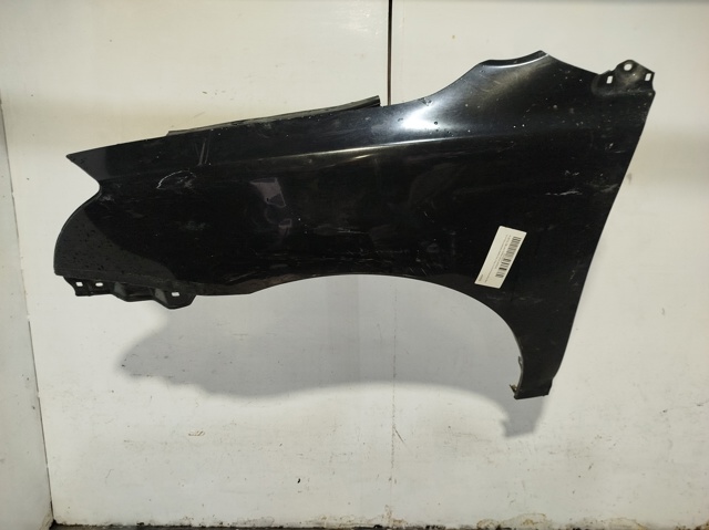 Comprar Aleta delantera izquierda Toyota Avensis  T25 a bajo precio