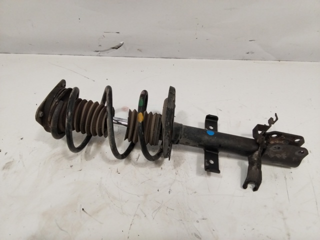 543021361R RENAULT Amortiguador  en stock Huelva