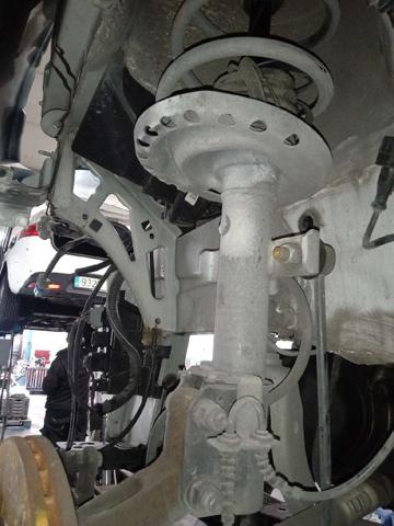 543022134R RENAULT Amortiguador delantero  disponible Ourense