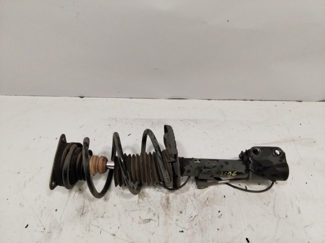 543027411R RENAULT Amortiguador  en stock Gandía