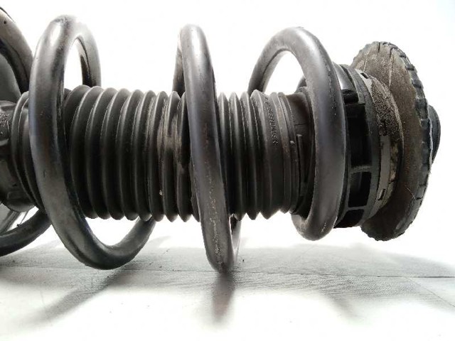 NISSAN 543028774R Amortiguador delantero  disponible Lugo