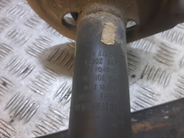 Amortiguador eje delantero derecha 54302BU110 NISSAN