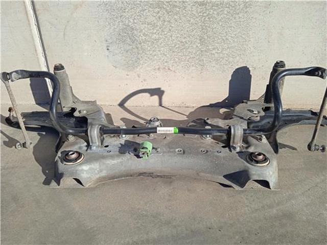 544012717R Subchasis delantero soporte motor  disponible Utrera