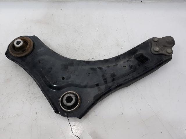 RENAULT 545000399R Brazo inferior derecho de la suspensión delantera  disponible España