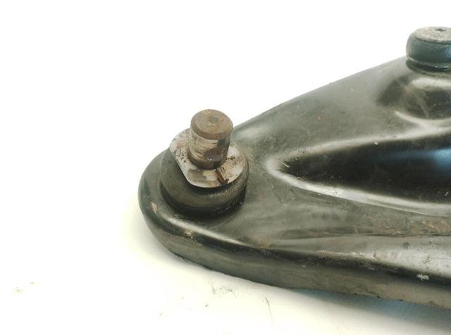 545001064R Brazo inferior derecho de la suspensión delantera  comprar en Reus