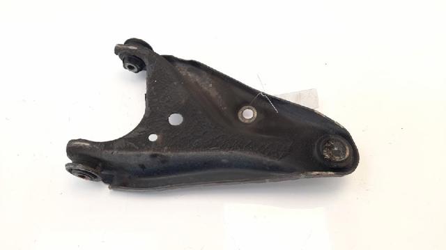 545001064R Brazo inferior derecho de la suspensión delantera  disponible Málaga