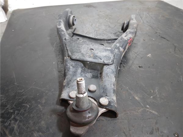 545001225R RENAULT Brazo inferior derecho de la suspensión delantera  en stock Córdoba