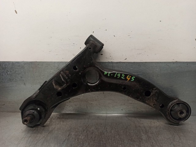 Brazo inferior izquierdo de la suspensión delantera 5450017000 HYUNDAI