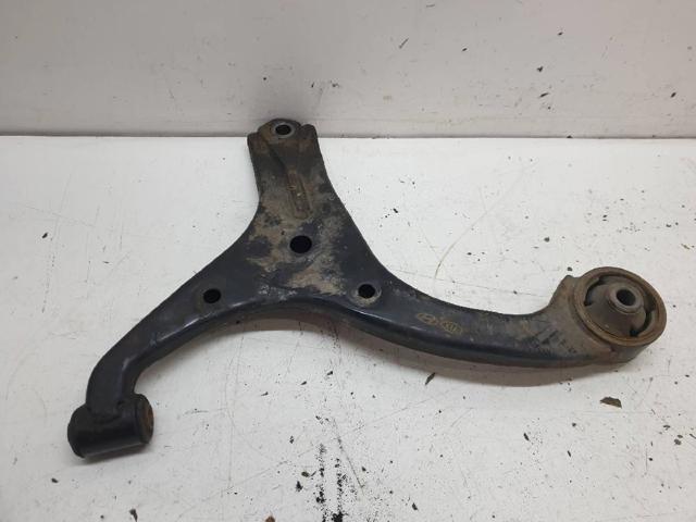 545001E000 HYUNDAI Brazo inferior izquierdo de la suspensión delantera  comprar en Oviedo