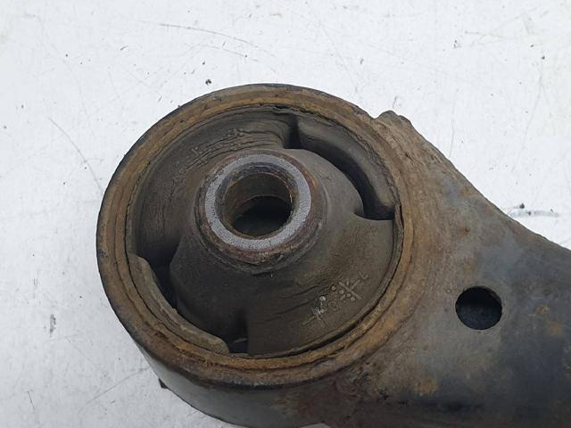 545001E000 Brazo inferior izquierdo de la suspensión delantera comprar Sevilla