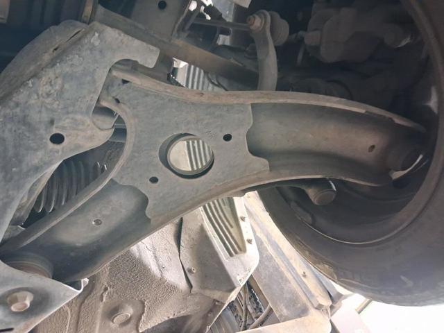 Brazo inferior izquierdo de la suspensión delantera 545001J700 HYUNDAI