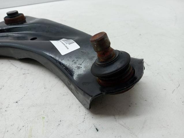 545001KK0A Brazo inferior derecho de la suspensión delantera  disponible Burgos