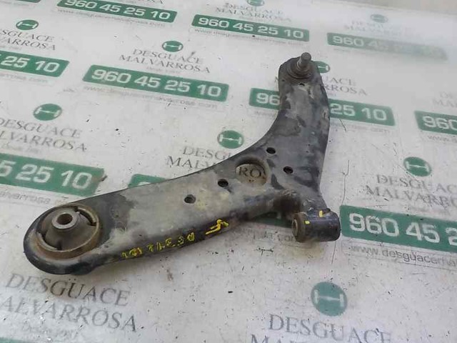 545001W000 HYUNDAI Brazo inferior izquierdo de la suspensión delantera  comprar en Oviedo