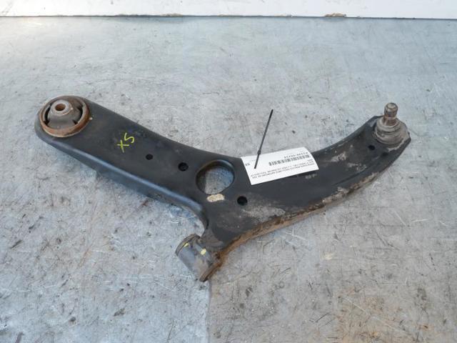 545001W000 Brazo inferior izquierdo de la suspensión delantera  disponible Utrera
