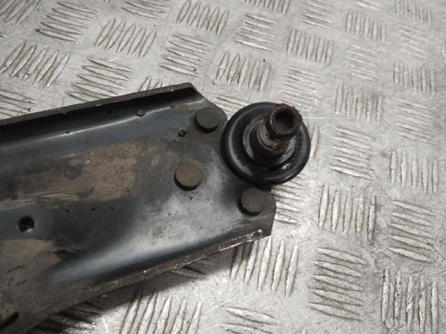 545002029R RENAULT Brazo inferior derecho de la suspensión delantera comprar Bilbao